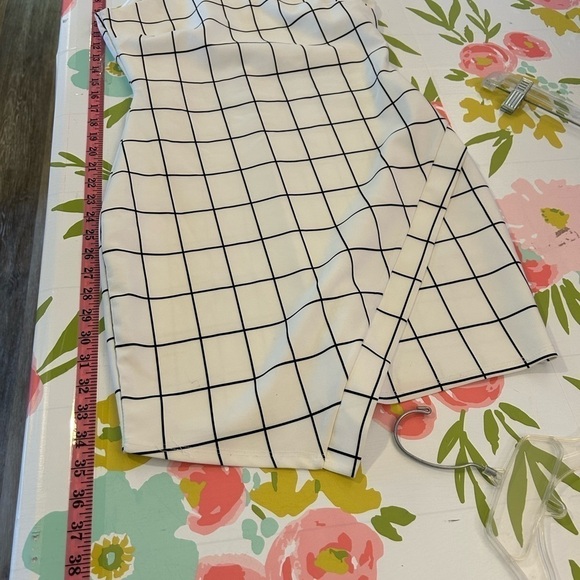 A'gaci Large black and white black-and-white all over print - Picture 6 of 9